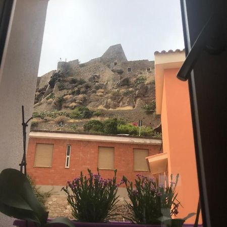 Apartamento Bella'S House Castelsardo Exterior foto